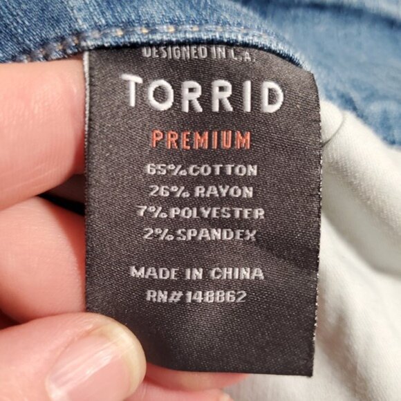 Torrid Skinny Jeans Womens 22R Light Wash Blue Denim Jeggings High Rise Stretch - Picture 9 of 10